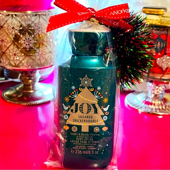Bath & Body Works Other - BBW Sugared Snickerdoodle Body Lotion Gift Set